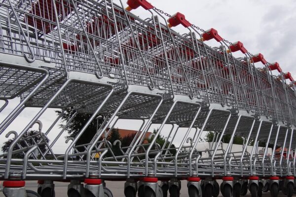 Zakupy w Biedronce – pułapki, na które warto uważać